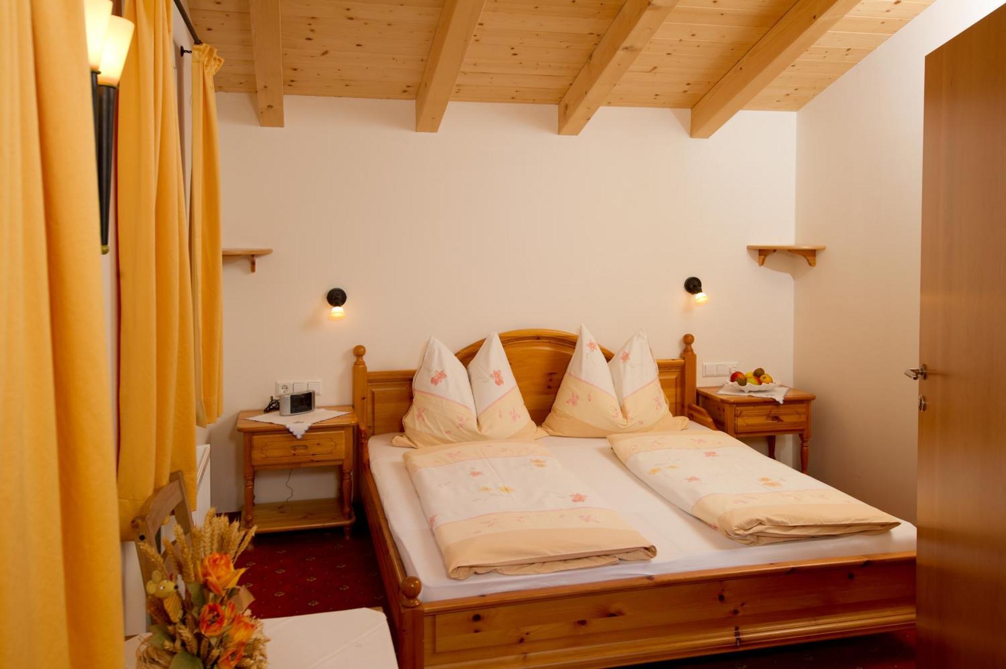 Haus Martina Hotel Radstadt Exterior photo
